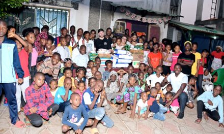 Action de charité: Le Boxeur Franck Petitjean   Organise un Atelier de Formation et fait un Don à l’orphelinat Hakuna Matata   »La Maison du bonheur’ ‘en République de Guinée