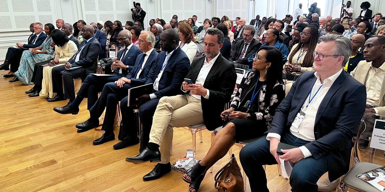 LE SALON DES INDUSTRIES AFRICAINES : UN FRANC SUCCES POUR SA PREMIERE EDITION A PARIS !