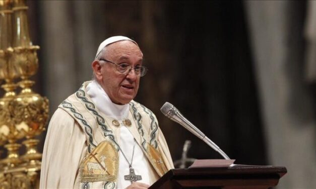 Évolution de l&rsquo;État de Santé du Pape François : Stabilité et Soins Continus à l&rsquo;Hôpital Gemelli