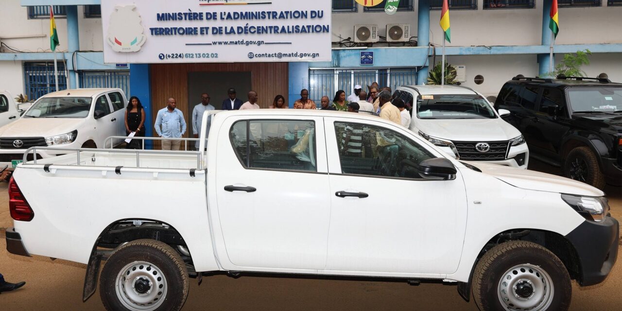Guinée : le MATD renforce ses capacités opérationnelles avec la remise de nouveaux véhicules de service