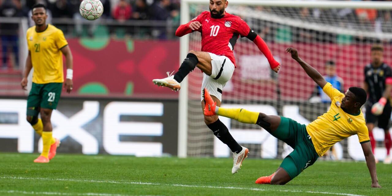CAN 2025 : L’Égypte, malgré une expulsion, bat l’Afrique du Sud et décroche sa qualification pour les huitièmes de finale