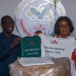 Guinée : la DGE renforce les actions de l’ONECI avec la remise de matériel de visibilité