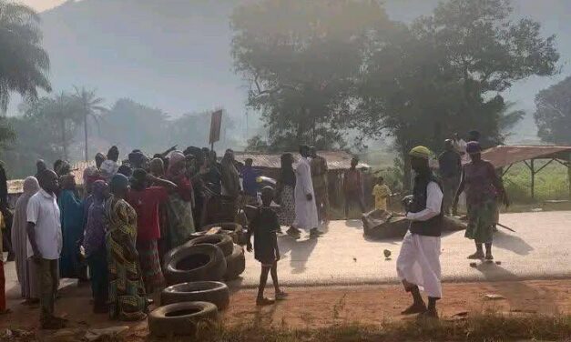 Troubles à Kouriah : vives tensions après des arrestations nocturnes