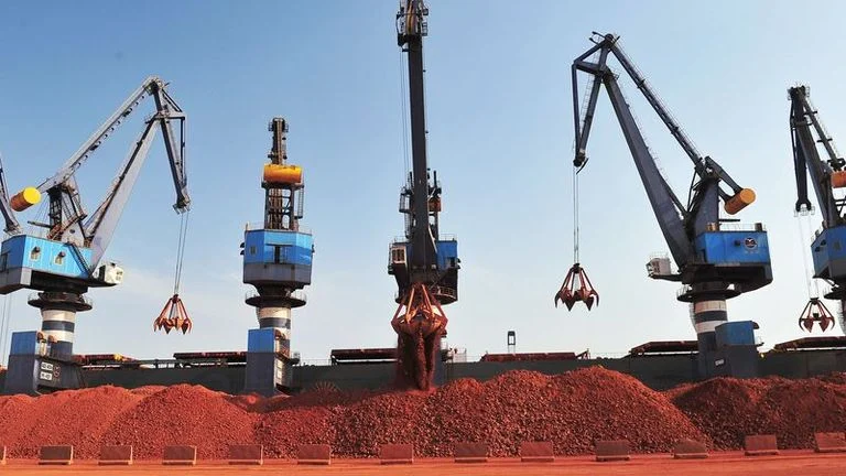 Guinée : les exportations de bauxite en forte hausse en 2025, à 183 millions de tonnes