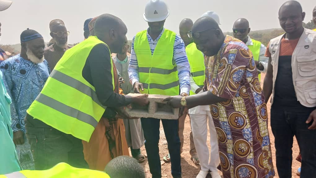 Mandiana : la jeunesse de Fralako lance la construction d’un complexe scolaire sur fonds propres