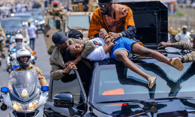 Sécurité présidentielle en Guinée : l’expert Amadou Keïta appelle à un renforcement du dispositif autour du cortège du Chef de l’État