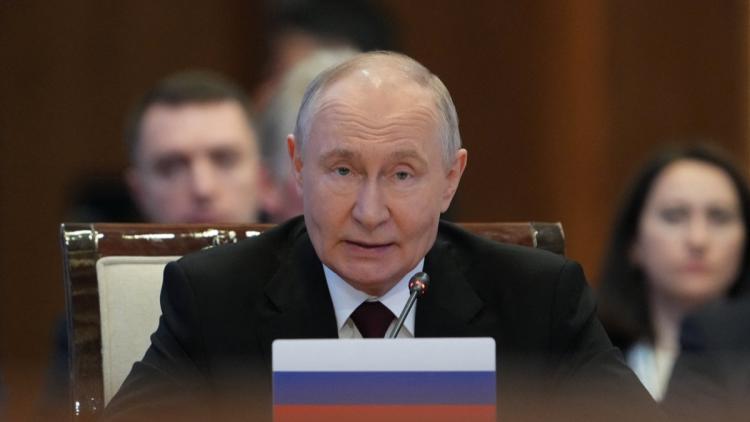 Guerre en Ukraine : Vladimir Poutine affirme que la Russie « n’a jamais menacé » les pays européens, malgré les tensions croissantes avec l’OTAN