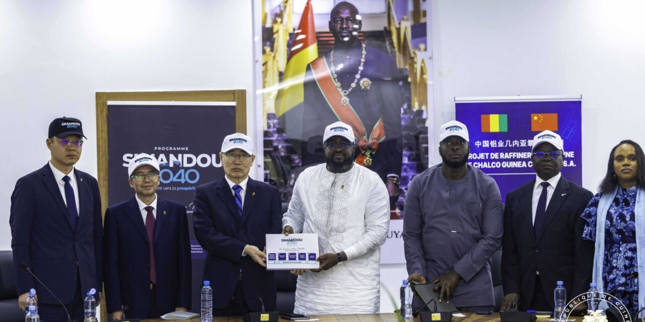 Programme Simandou 2040 : la Guinée et Chalco lancent un projet de raffinerie d’alumine à Boffa pour accélérer l’industrialisation