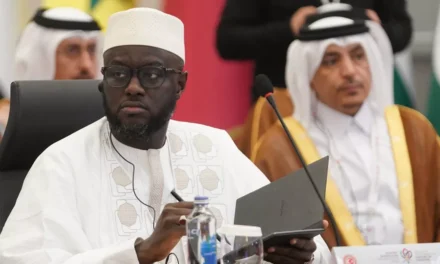 Sénégal : la démission du président de l’Assemblée nationale accentue le choc politique après le départ d’Ousmane Sonko