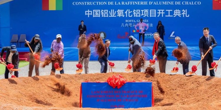 Guinée : lancement des travaux de la troisième raffinerie d’alumine à Boffa, une nouvelle étape dans la transformation locale de la bauxite