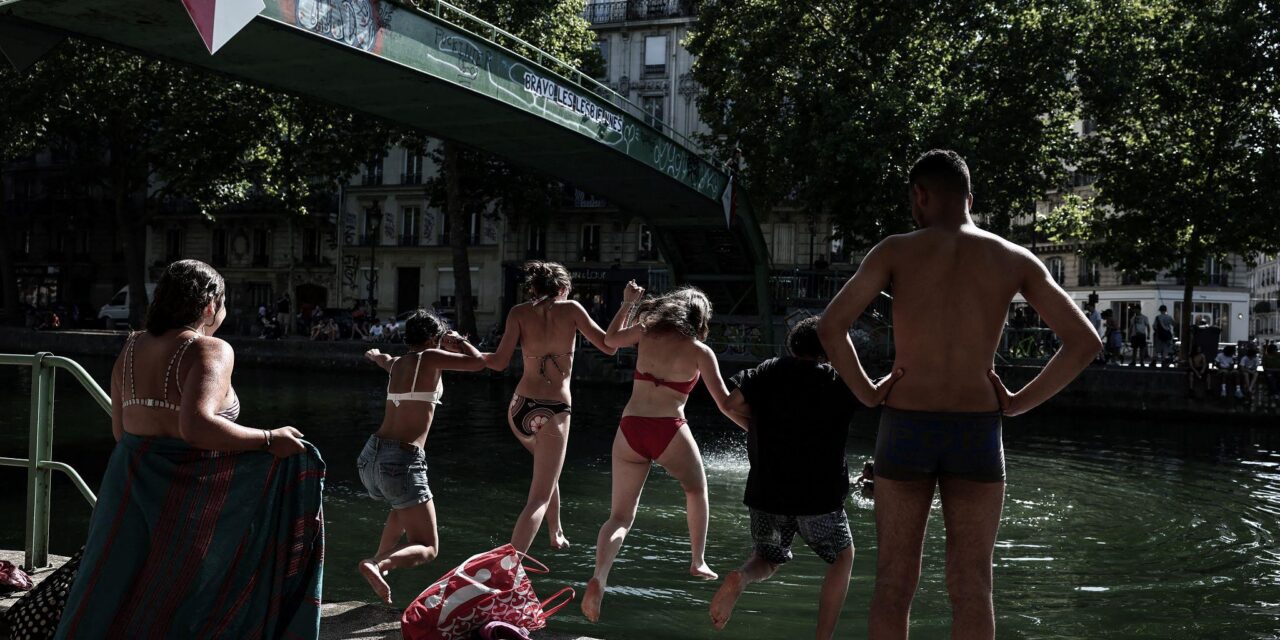 France : la vague de chaleur relance le débat sur les discriminations et les tensions identitaires